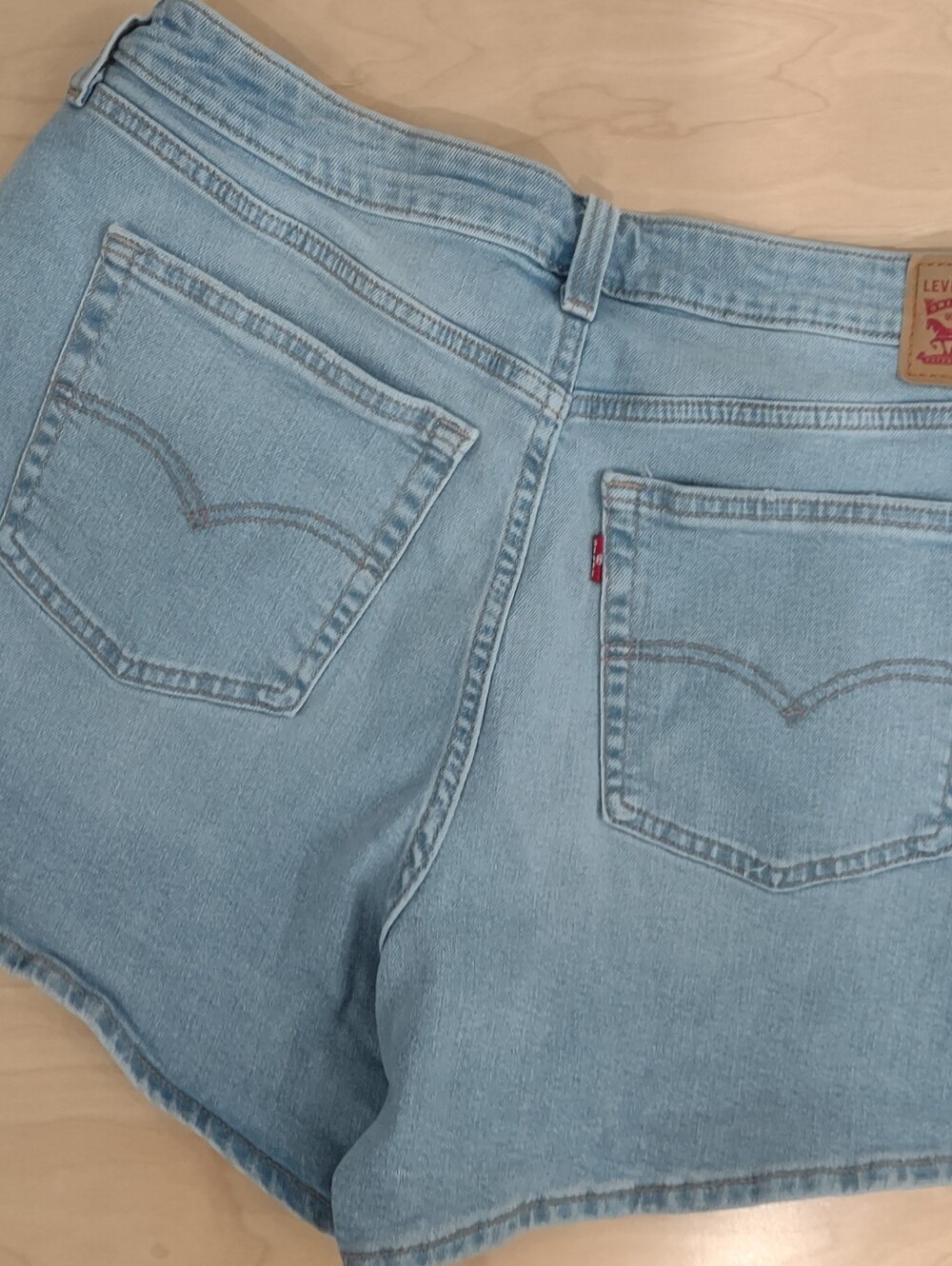 Levi's A-Line Jean Shorts for Women Mid Rise Size 33